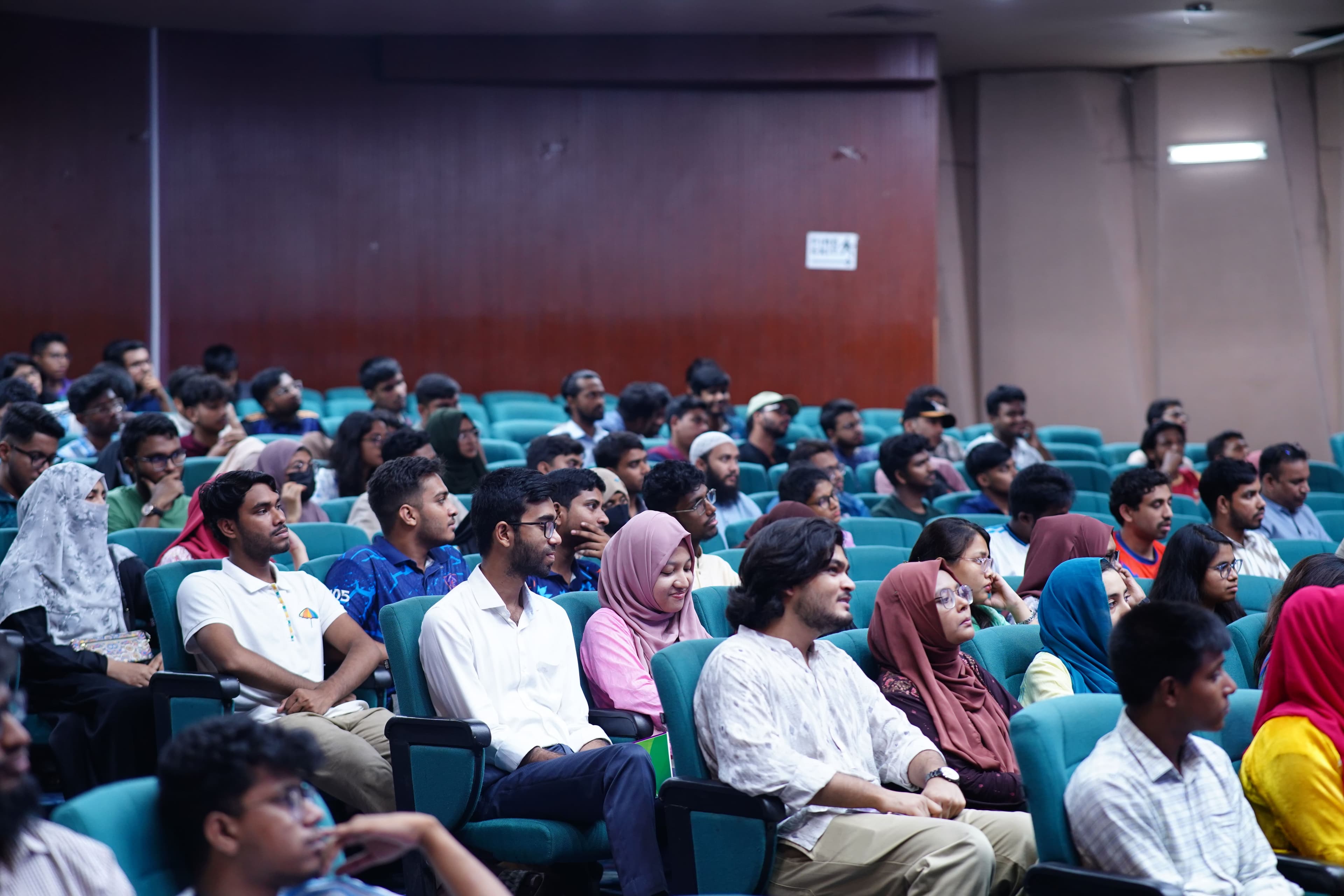 Open Q&A and discussion at the Dhaka seminar